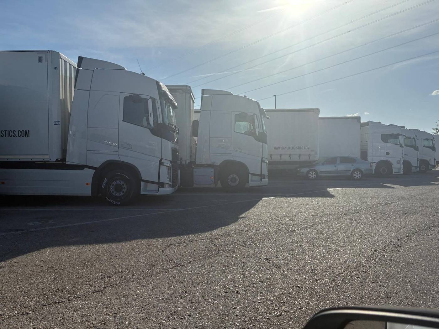 Flota de cabezas tractoras Volvo FH Danuri Logistics — Únete a nuestro equipo